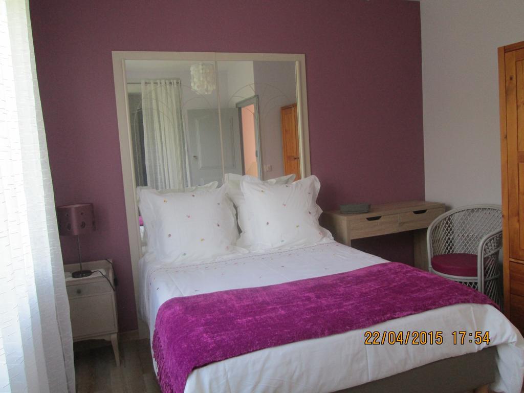 Chambre D'Hotes Du Bois Joli Mesnard-la-Barotiere Phòng bức ảnh