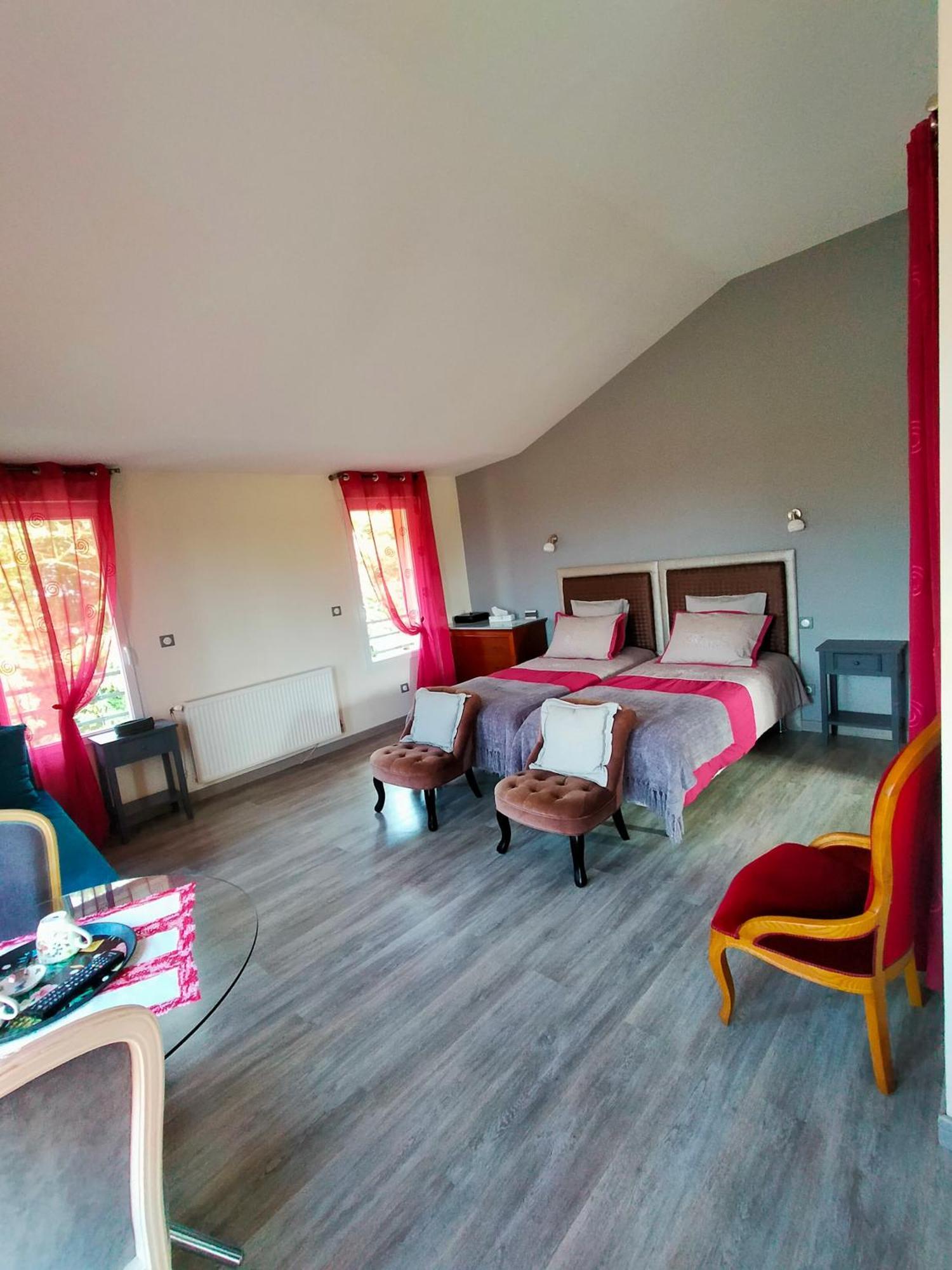 Chambre D'Hotes Du Bois Joli Mesnard-la-Barotiere Ngoại thất bức ảnh